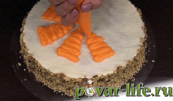 Морковный торт с кремом в домашних условиях