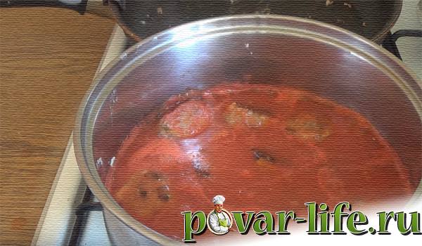 Домашние тефтели в томатном соусе